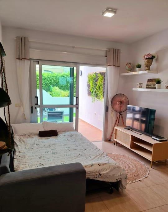 Homely Apt In Modern Building With Pool Сан-Мігель-де-Абона Екстер'єр фото